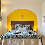 Lumi Retreat براغ