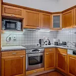 Lumi Retreat براغ