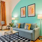 Lumi Retreat براغ