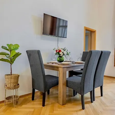 Aparthotel Lumi Retreat *
